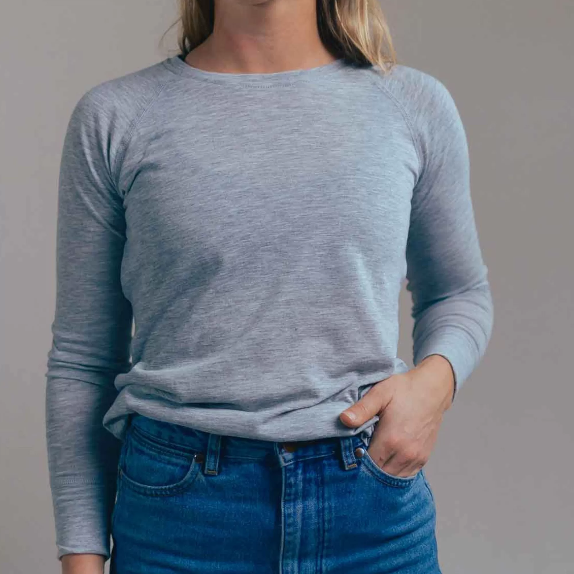 womens_vapor_long_sleeve_crew_10-3.webp Women'S Vapor Long Sleeve Crew | Duckworth New