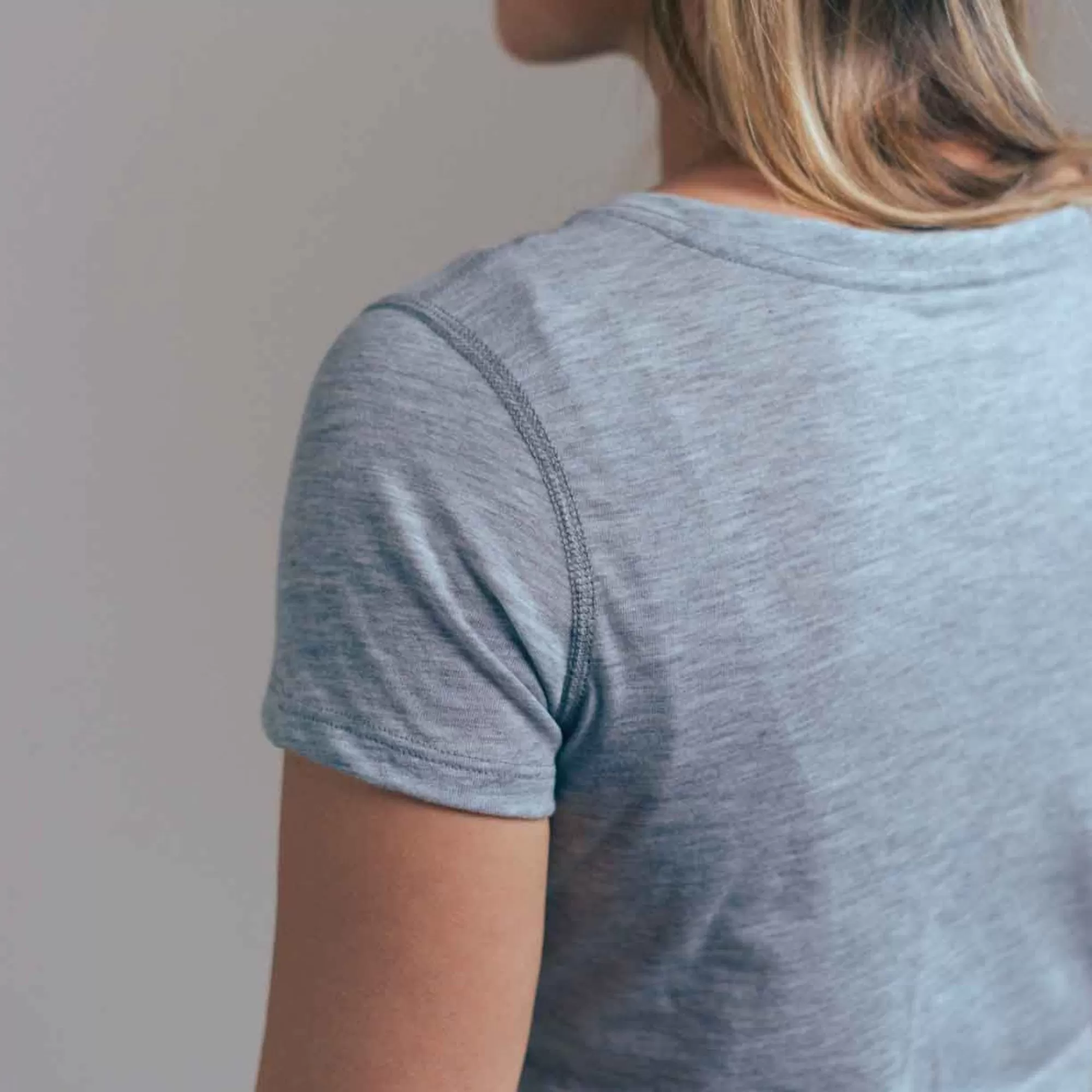 womens_vapor_tee_7-3.webp Women'S Vapor Tee | Duckworth Sale