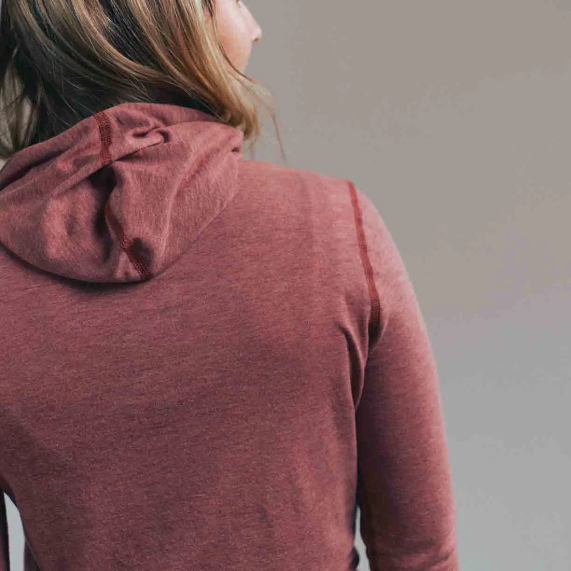 womens_vapor_tunnel_hood_8-5.webp Women'S Vapor Tunnel Hood | Duckworth Online